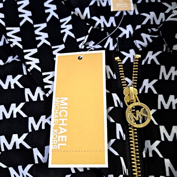 Michael Kors Size 1X, ¾ Sleeve Black & White Logo Top NWT - Picture 5 of 15